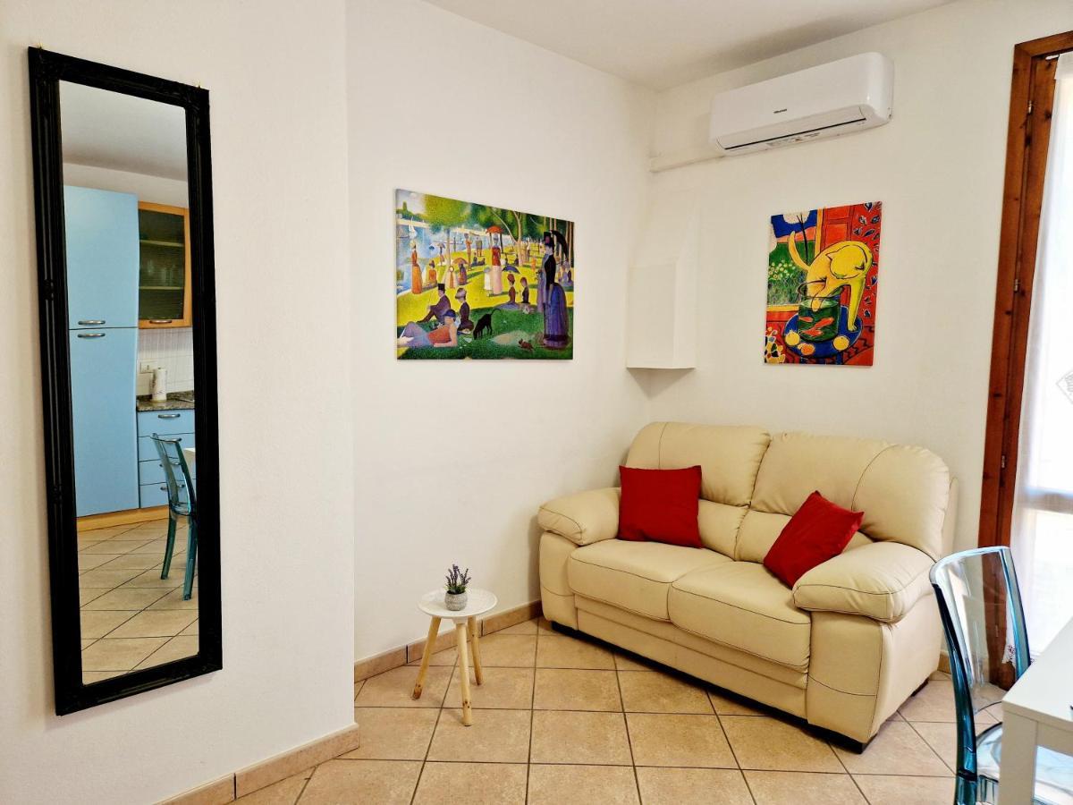 Dimora Rena Dorada - Apartment In Pula, Sardinia, Italy Exterior foto
